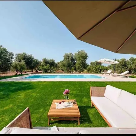 Modern Trulli With A Beautiful New Pool * Ceglie Messapica