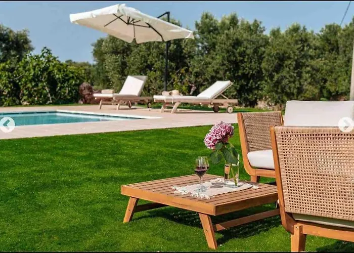 Modern Trulli With A Beautiful New Pool ヴィラ